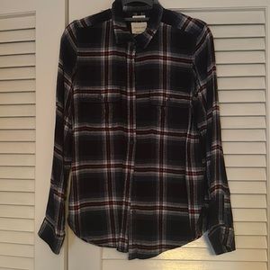 Abercromie Women’s M plaid flannel button up